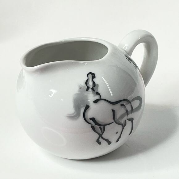 Vintage Japanese Black Horse Painted CREAM PITCHER Tea Server Creamer Signed - Picture 6 of 8